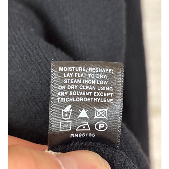 Lafayette 148 Women’s L Black Cashmere Blend Long Cardigan Leather Clasp Closure - Picture 6 of 6